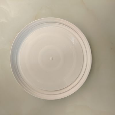 Wielokrotnie używane, podlegające recyklingowi, plastikowe wiadra z rękojeściami