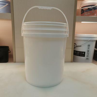 Druk seryjny z plastikowego wiadra okrągłego o pojemności 20 l