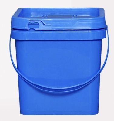 Pojemnik z plastiku o pojemności 10 litrów