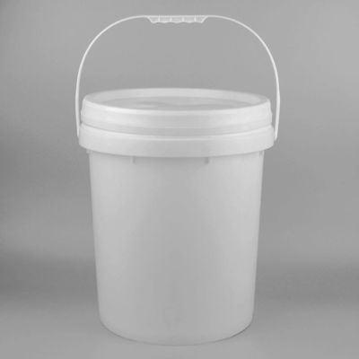 Plastikowe wiadra bez BPA, wysokość 14,5 cali, odporne na promieniowanie UV.