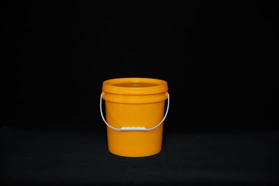 Wytrzymały plastikowy wiadro z pokrywą do produkcji i przechowywania żywności